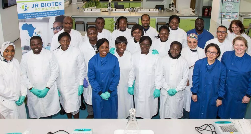 J R Biotek Formation pratique en laboratoire de biologie moléculaire des plantes 2020 pour les chercheurs africains